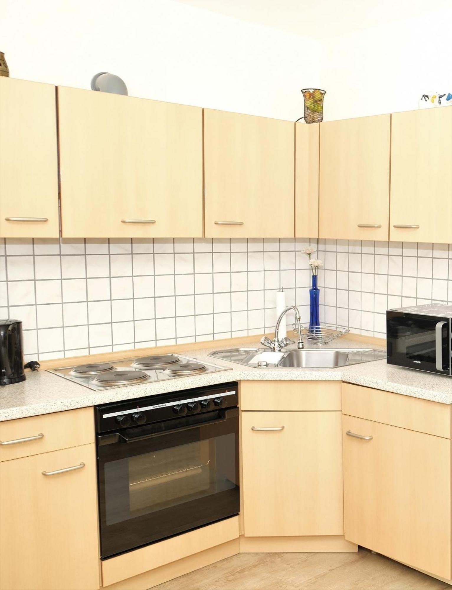 Apartment Poll